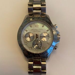 MK5530 Michael Kors Silver Watch